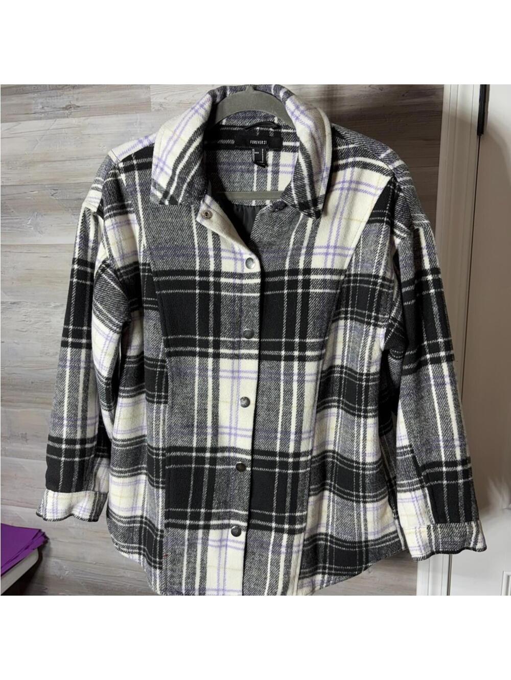 Forever 21 Women's Plaid Button-Up Shirt Jacket Size S 954
